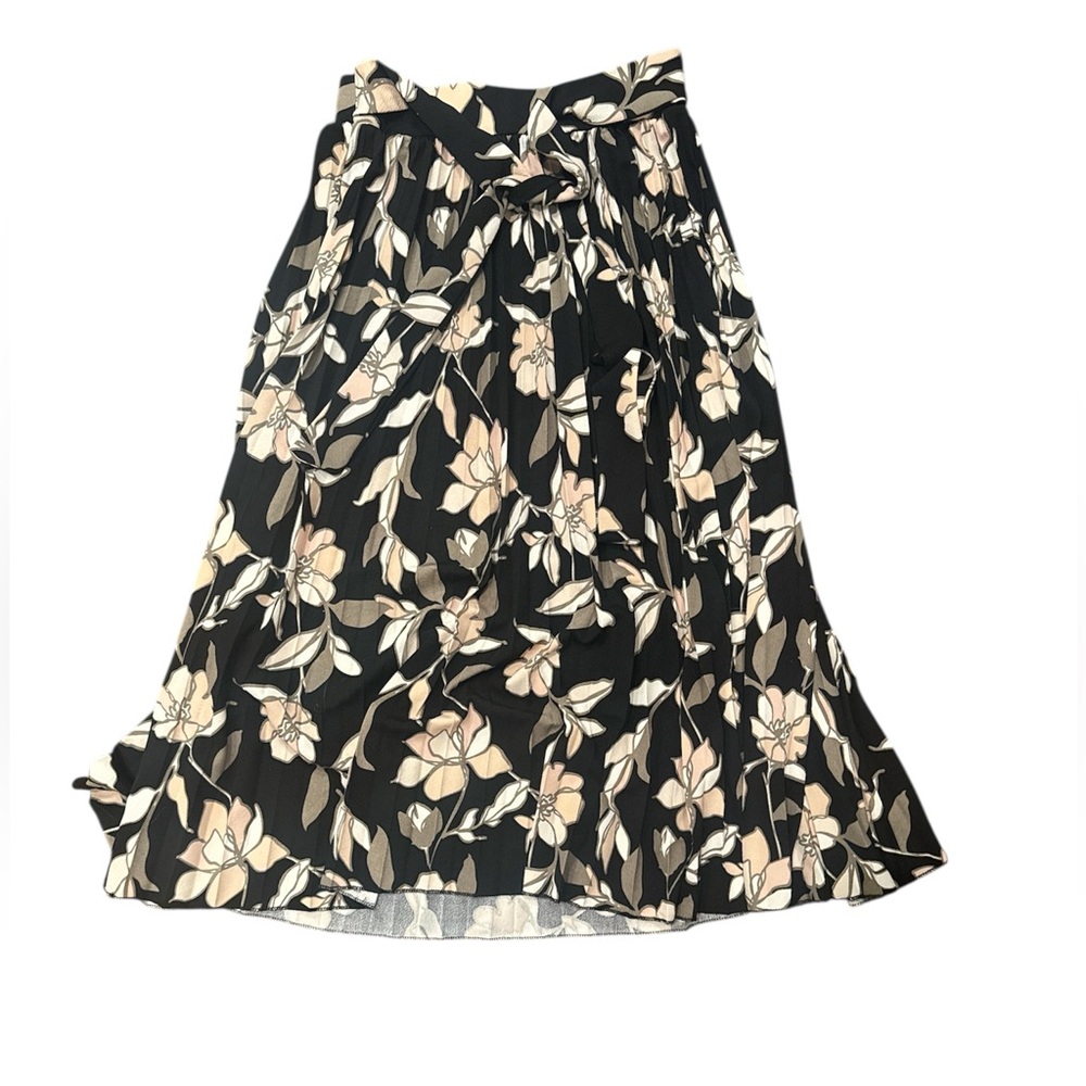 Lark and Grey Floral Black and Pink Pleated Maxi Skirt